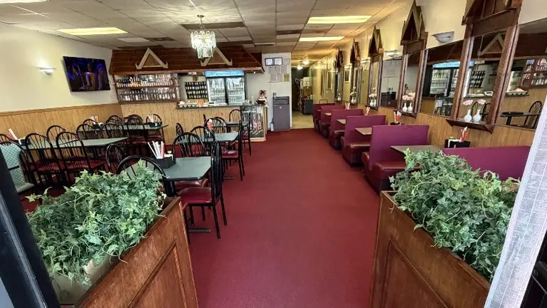 Asset Sale!! Turnkey Full-Service Restaurant 14 Tables Tucker, GA