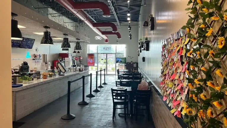[Keep or Convert] Well designed Korean Style cup bop restaurant