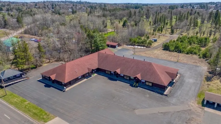 Multifunctional Commercial Property
