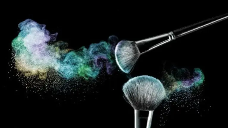 Patent Ultraviolet Sanitizing Case-Makeup Brush Kit