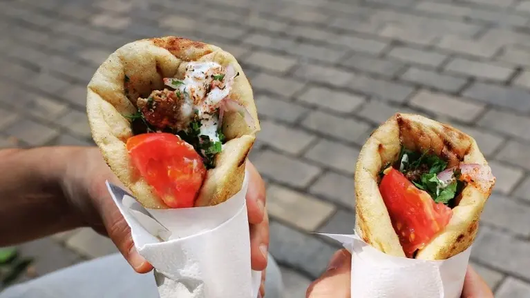 Award Winning Gyro, Burger & Dog Restaurant in Premier Western Suburb