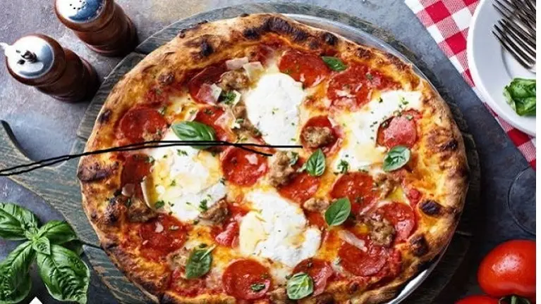 Established Pizzeria – Affluent Martin County Community