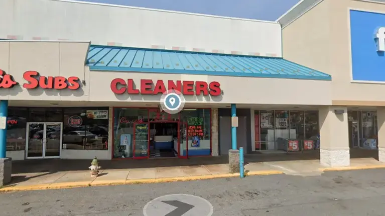 Solid Dry Cleaners with steady customers