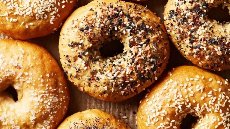 Franchise Bagel Store w/No Royalties! Revenue 641k! Rent $3100!