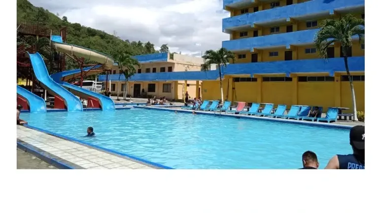 Beachfront  HOTEL with  direct beach access  Real Est Included ECUADOR