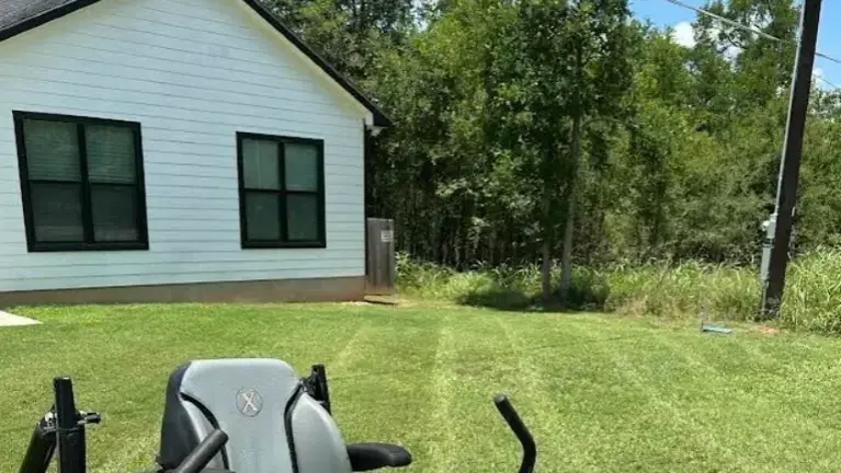 Profitable Lawn Care $264,533 SDE $22K/Mo Recurring Revenue