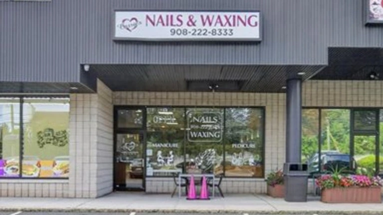 Nail Salon for Sale in AMAZING Location