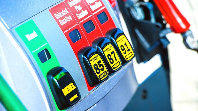 Branded Gas Station in Knox County, IL - $2.4M - 40K Gal/Month Fuel Sales
